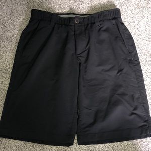 Mens Under Armour black golf shorts size 30